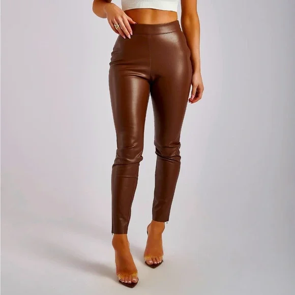 Shayla skinny leg split pant by Meshki - Picture 5 of 15